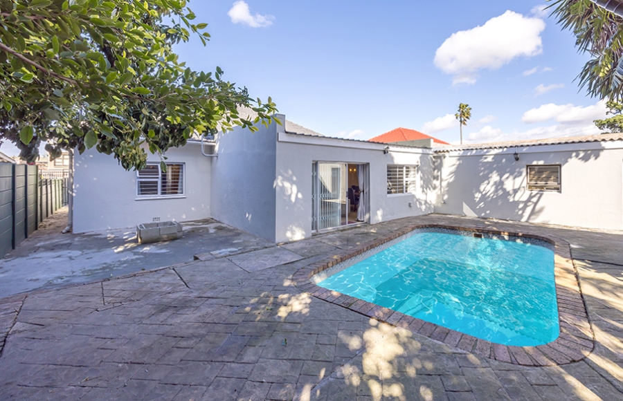 3 Bedroom Property for Sale in Avondale Western Cape